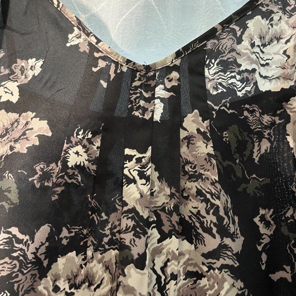 aritzia talua tank-top size large - Picture 5 of 6